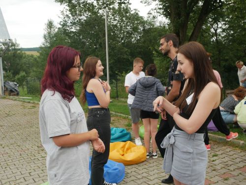Teatr Współczesnego Dialogu. Lustro świata, w którym żyjemy